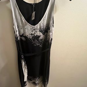 NWT 100 % Silk Dressori Trapeze Maxi dress